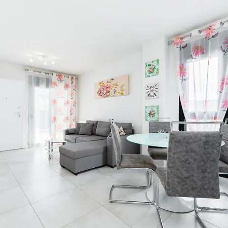 Milan Apartment Campoamor